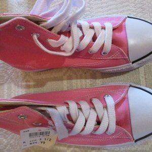 Air Walk Legacee High Top Pink Tennis Shoe 3 1/2